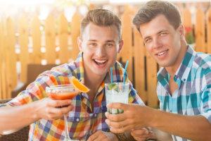 beginnings-treatment-centers-lgbt-drug-addiction-image-two-gay-men-with-drinks